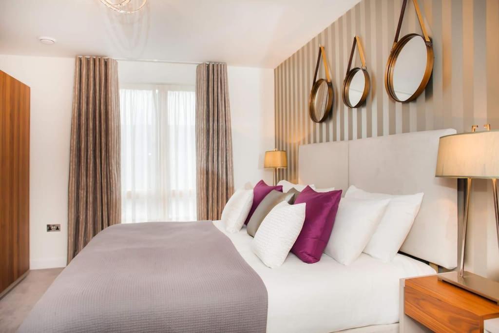 Stylish And Central Two Bedroom & Two Bathroom Apartment With Free Parking מראה חיצוני תמונה